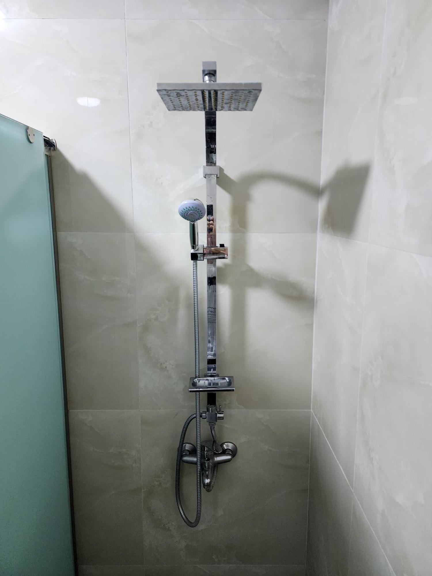 2E Apartment Myslym Shyri Tirana Bagian luar foto