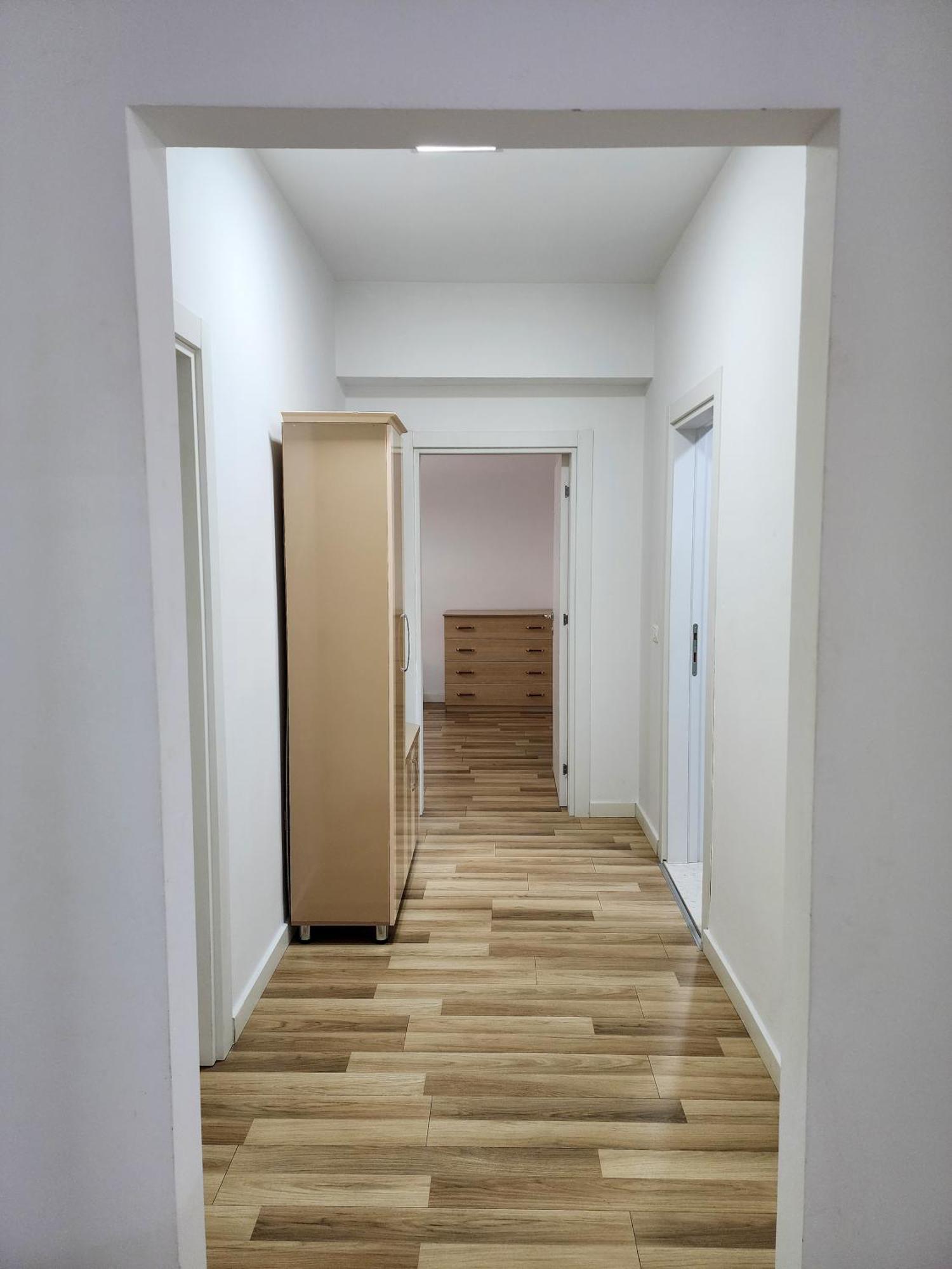 2E Apartment Myslym Shyri Tirana Bagian luar foto